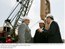 Presidente Lula conversa com o pref. de Belo Horizonte, Fernando Pimentel (dir), e com o gov. de MG, Aécio Neves (centro), durante visita às obras de duplicação da Avenida Antonio Carlos.jpg