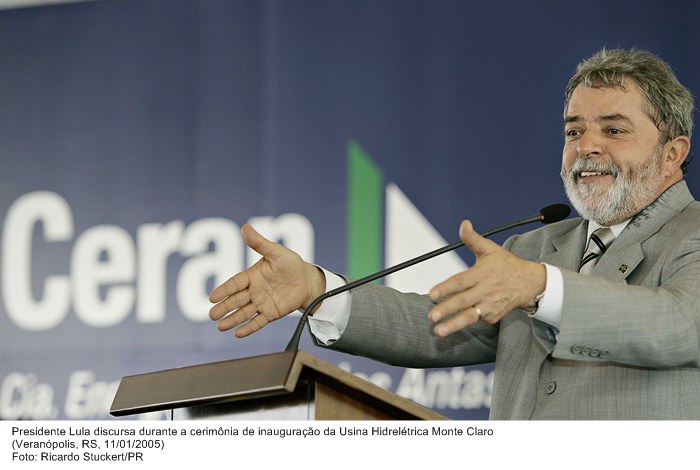 Presidente Lula discursa durante a cerimônia de inauguração da Usina Hidrelétrica Monte Claro.jpg