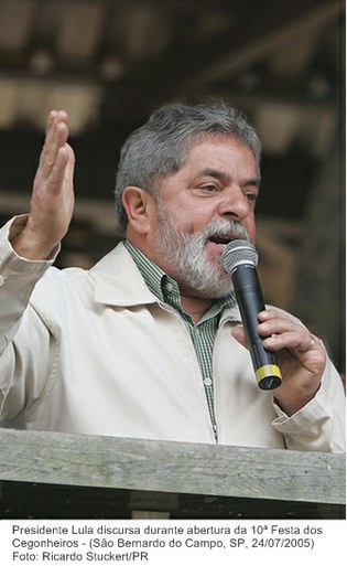 Presidente Lula discursa durante abertura da 10ª Festa dos Cegonheiros.jpg