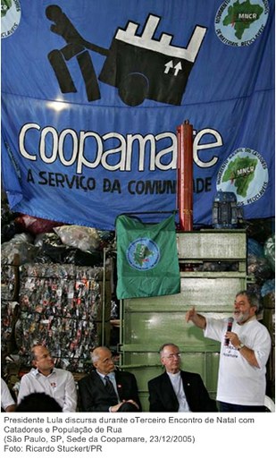 Presidente Lula discursa durante oTerceiro Encontro de Natal com Catadores e População de Rua.jpg