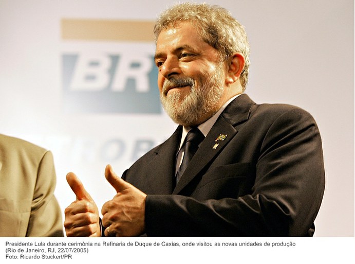 Presidente Lula durante cerimônia na Refinaria de Duque de Caxias, onde visitou as novas unidades de produção.jpg