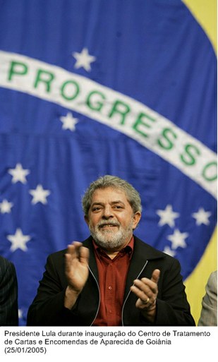 Presidente Lula durante inauguração do Centro de Tratamento de Cartas e Encomendas de Aparecida de Goiânia.jpg