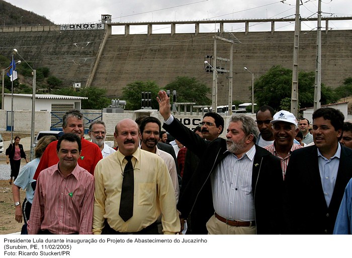 Presidente Lula durante inauguração do Projeto de Abastecimento do Jucazinho.jpg