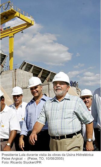 Presidente Lula durante visita às obras da Usina Hidrelétrica Peixe Angical.jpg