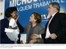 Presidente Lula e D. Marisa Letícia entregam máquina de costura para sra. Solange, durante lançamento do Sistema Financeiro Inclusivo da CEF Viver em Comum-Unidade.jpg