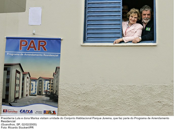 Presidente Lula e dona Marisa visitam unidade do Conjunto Habitacional Parque Jurema, que faz parte do Programa de Arrendamento Residencial.jpg