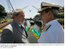 Presidente Lula e o comandante da Marinha, Roberto de Guimarães Carvalho, no lançamento e batismo do submarino Tikuna.jpg