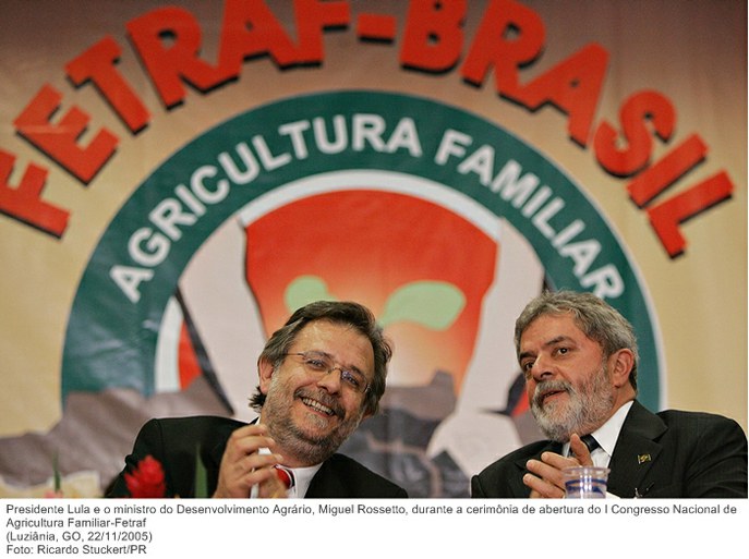 Presidente Lula e o ministro do Desenvolvimento Agrário, Miguel Rossetto, durante a cerimônia de abertura do I Congresso Nacional de Agricultura Familiar-Fetraf.jpg