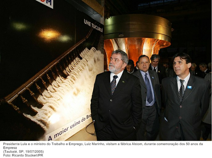 Presidente Lula e o ministro do Trabalho e Emprego, Luiz Marinho, visitam a fábrica Alstom, durante comemoração dos 50 anos da Empresa.jpg