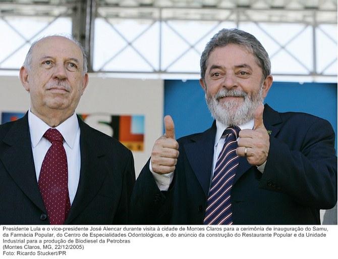 Presidente Lula e o vice-presidente José Alencar durante visita à cidade de Montes Claros para a cerimônia de inaug. do Samu, da Farmácia Popular, do Centro de Especialidades Odontológicas.jpg