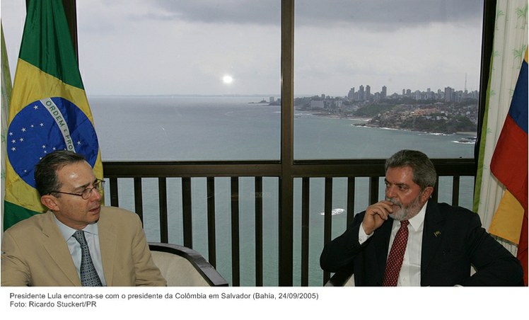 Presidente Lula encontra-se com o presidente da Colômbia em Salvador.jpg