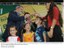 Presidente Lula entrega cartão do Bolsa Família à sra. Emanoela Gomes, durante cerimônia de comemoração da meta de 8,7 milhões de famílias atendidas pelo Programa.jpg