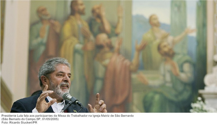 Presidente Lula fala aos participantes da Missa do Trabalhador na Igreja Matriz de São Bernardo.jpg