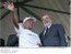 Presidente Lula ao lado de Maria Isadora da Silva, 81 anos, formanda do Programa Mova Brasil, de alfabetização de jovens e adultos.jpg