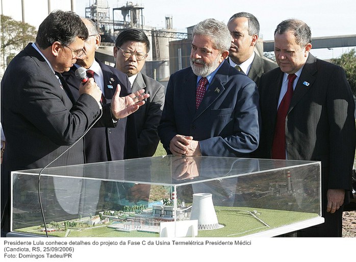 Presidente Lula conhece detalhes do projeto da Fase C da Usina Termelétrica Presidente Médici.jpg
