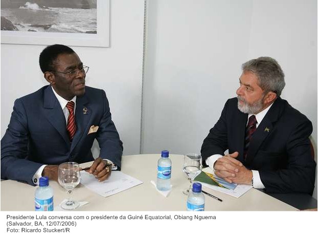 Presidente Lula conversa com o presidente da Guiné Equatorial, Obiang Nguema.jpg