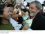 Presidente Lula cumprimenta moradores rurais durante visita à Comunidade Linha Caravaggio em Chapecó.jpg
