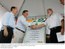 Presidente Lula cumprimenta o governador Blairo Maggi durante entrega de trecho das obras da BR 364, entre os municípios de Sapezal e Comodoro.jpg