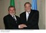 Presidente Lula cumprimenta o presidente Néstor Kirchner, durante reunião bilateral Brasil-Argentina.jpg