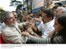 Presidente Lula cumprimenta populares durante Missa em comemoração ao Dia do Trabalhador (2).jpg