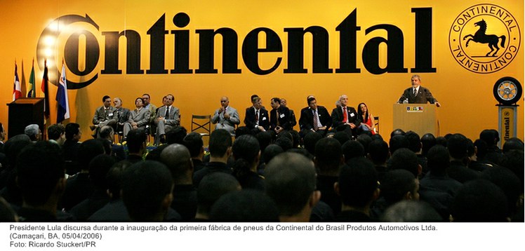 Presidente Lula discursa durante a inauguração da primeira fábrica de pneus da Continental do Brasil Produtos Automotivos Ltda..jpg