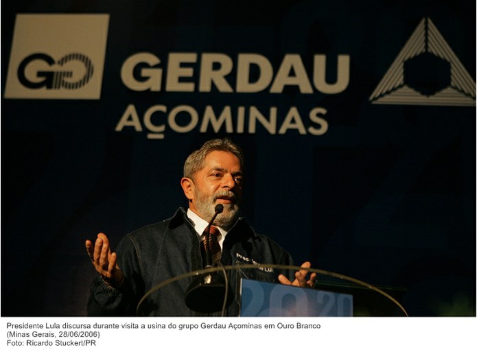 Presidente Lula discursa durante visita a usina do grupo Gerdau Açominas em Ouro Branco.jpg