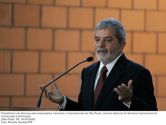 Presidente Lula discursa para empresários nacionais e internacionais em São Paulo, durante abertura da Semana Internacional da Construção e Iluminação.jpg