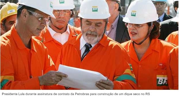 Presidente Lula durante assinatura de contrato da Petrobras para construção de um dique seco no RS.jpg