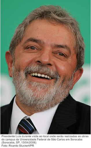 Presidente Lula durante visita ao local onde serão realizadas as obras do campus da Universidade Federal de São Carlos em Sorocaba.jpg