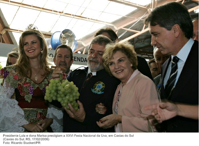 Presidente Lula e dona Marisa prestigiam a XXVI Festa Nacional da Uva, em Caxias do Sul.jpg