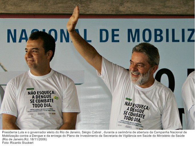 Presidente Lula e o governador eleito do Rio de Janeiro, Sérgio Cabral , durante a cerimônia de abertura da Campanha Nacional de Mobilização contra a Dengue.jpg