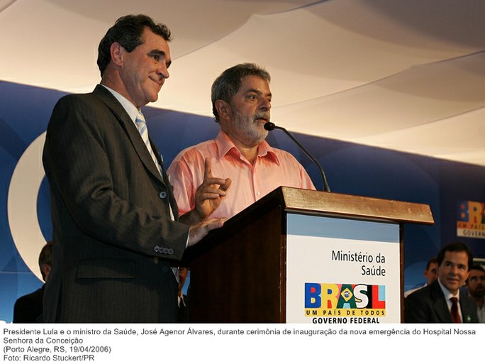Presidente Lula e o ministro da Saúde, José Agenor Álvares, durante cerimônia de inauguração da nova emergência do Hospital Nossa Senhora da Conceição.jpg