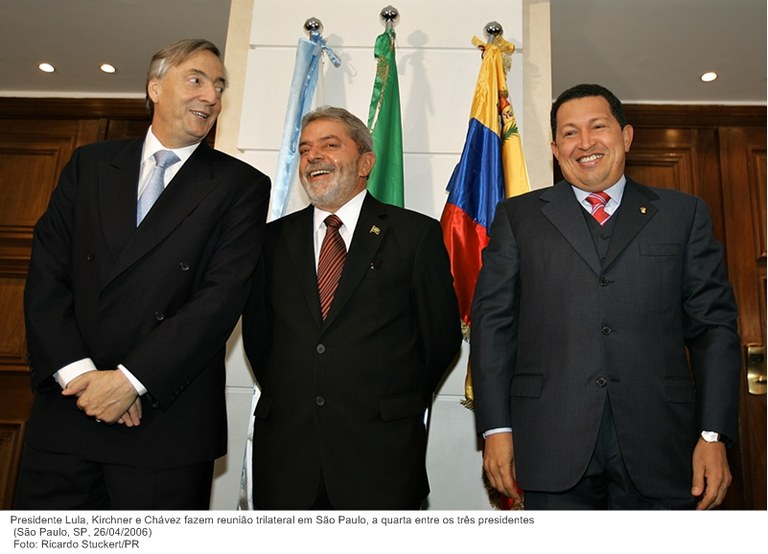 Presidente Lula, Kirchner e Chávez fazem reunião trilateral em São Paulo, a quarta entre os três presidentes.jpg