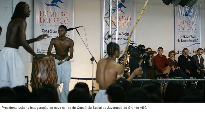 Presidente Lula na inauguração do novo centro do Consórcio Social da Juventude do Grande ABC.jpg