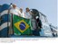 Presidente Lula, o senador José Sarney e o governador de Tocantins, Marcelo Miranda passeiam no trem da Ferrovia Norte-Sul durante visita às obras do trecho ferroviário.jpg