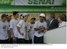 Presidente Lula, observado por dona Marisa, conversa com participantes da 4ª Olimpíada do Conhecimento.jpg