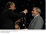 Presidente Lula recebe a comenda da Ordem Nacional do Mérito Futebolístico da Federação Paulista de Futebol, durante cerimônia de entrega dos prêmios aos melhores do Paulistão 2006.jpg