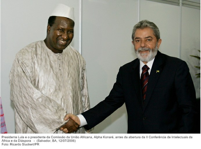 Presidente Lula recebe o presidente da Comissão da União Africana, Alpha Konaré, durante encontro de governantes na II Conferência de Intelectuais da África e da Diáspora.jpg