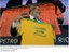 Presidente Lula segura camisa verde-amarela durante lançamento da pedra fundamental do Pólo Petroquímico de Itaboraí e do Centro de Inteligência de São Gonçalo (CISG).jpg