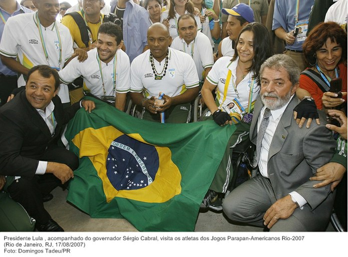 Presidente Lula , acompanhado do governador Sérgio Cabral, visita os atletas dos Jogos Parapan-Americanos Rio-2007.