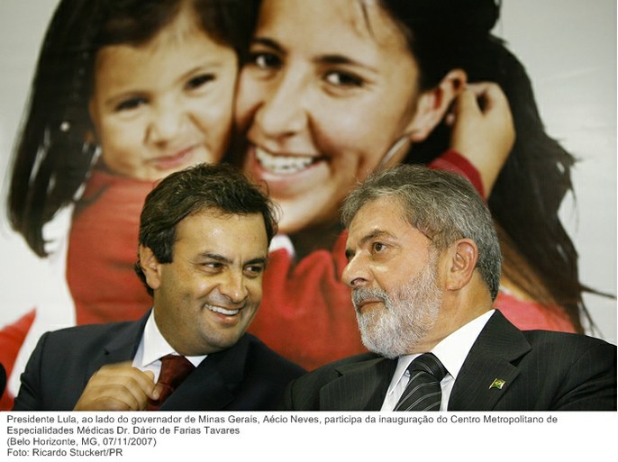 Presidente Lula, ao lado do governador de Minas Gerais, Aécio Neves, participa da inauguração do Centro Metropolitano de Especialidades Médicas Dr. Dário de Farias Tavares.
