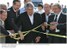 Presidente Lula descerra placa alusiva à inauguração do contorno rodoviário de Anápolis.