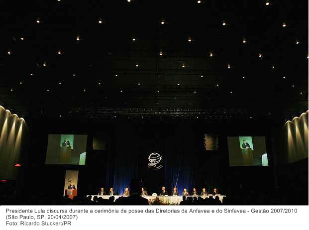 Presidente Lula discursa durante a cerimônia de posse das Diretorias da Anfavea e do Sinfavea - Gestão 20072010.
