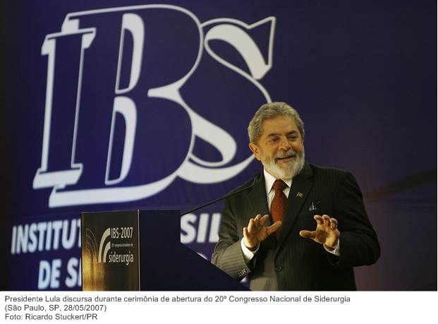 Presidente Lula discursa durante cerimônia de abertura do 20º Congresso Nacional de Siderurgia.