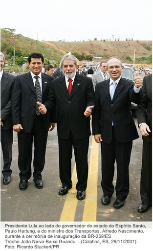 Presidente Lula durante a cerimônia de inauguração da BR-259 ES - Trecho João Neiva-Baixo Guandu.