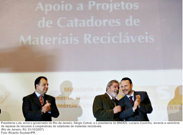 Presidente Lula durante a cerimônia de repasse de recursos a cooperativas de catadores de materiais recicláveis.