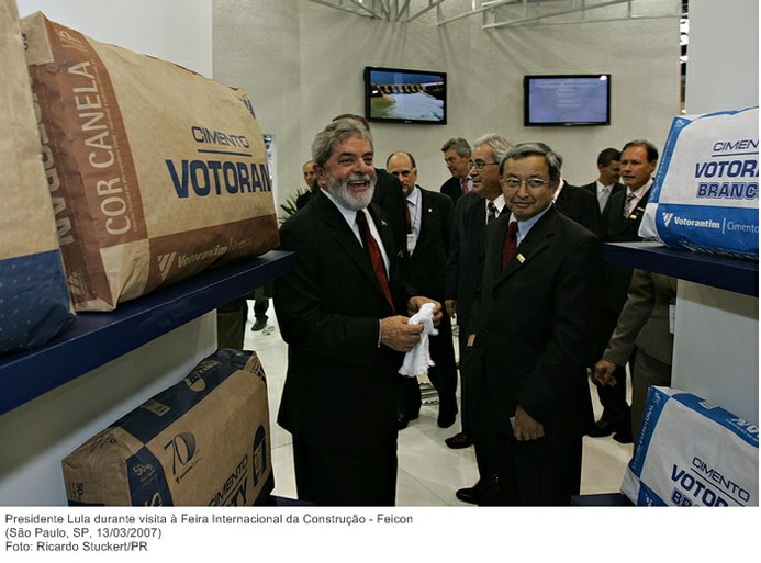 Presidente Lula durante visita à Feira Internacional da Construção - Feicon.