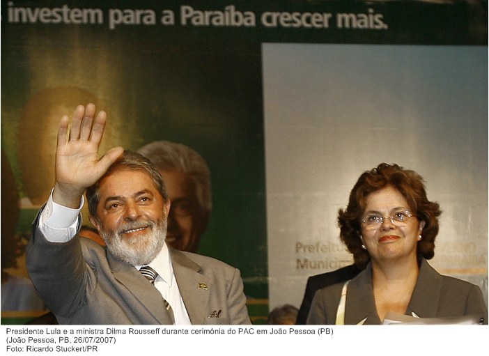 Presidente Lula e a ministra Dilma Rousseff durante cerimônia do PAC em João Pessoa (PB)