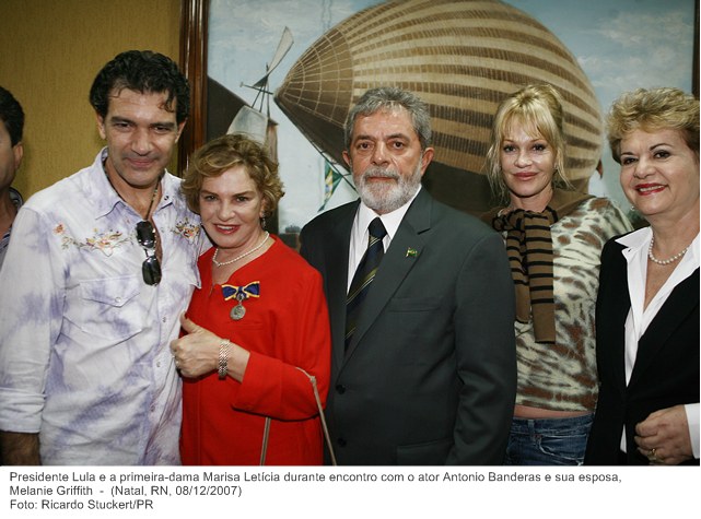 Presidente Lula e a primeira-dama Marisa Letícia durante encontro com o ator Antonio Banderas e sua esposa, Melanie Griffith.