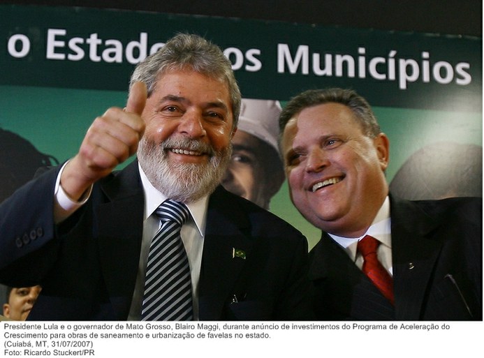 Presidente Lula e o governador de Mato Grosso, Blairo Maggi, durante anúncio de investimentos do Programa de Aceleração do Crescimento para obras de saneamento e urbanização de favelas.